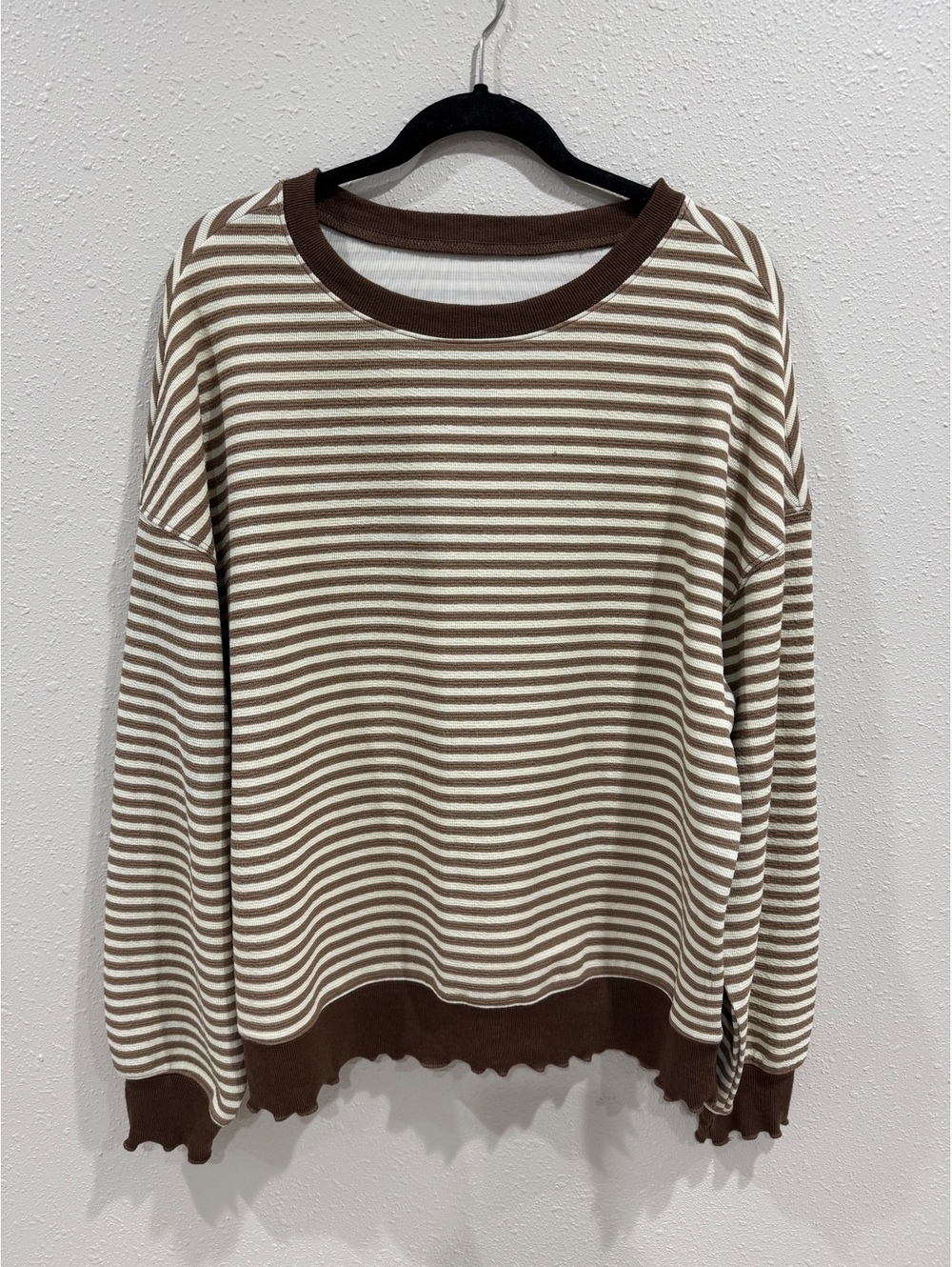 Women’s Brown & Cream Striped Oversized Crewneck Sweatshirt Size Medium